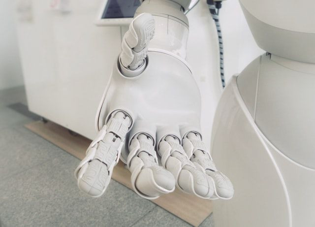 Automatizace a robotizace: Nová budoucnost?